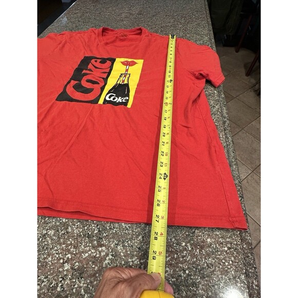 Lucky Brand Coca Cola T-Shirt Mens M  Red Crew Neck Short Sleeve Cotton - Picture 6 of 7
